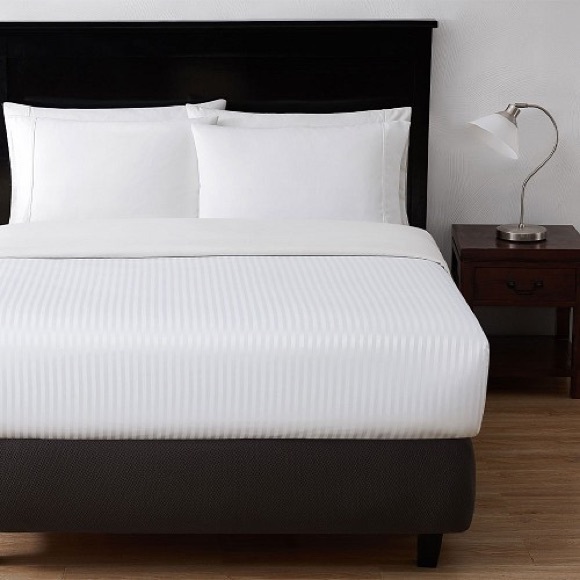 Berkshire Hospitality Other - Berkshire Hospitality Textured King Fabric